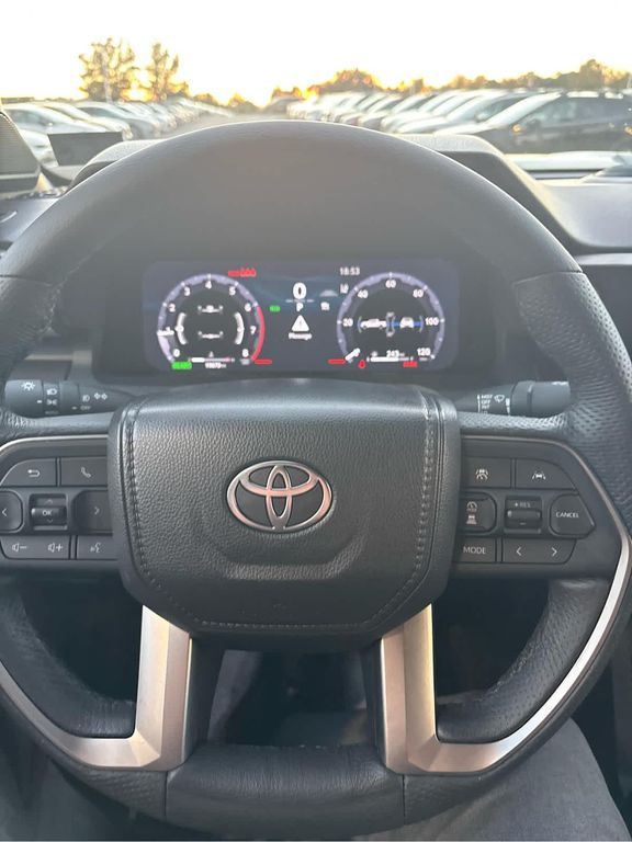 2024 Toyota TACOMA HYBRID TRD SPORT 缩略图 12