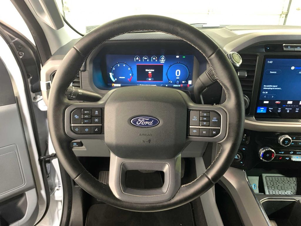 صورة 8 لـ 2024 FORD F-150 XLT