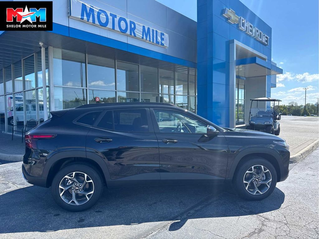 New 2026 Chevrolet Trax LT