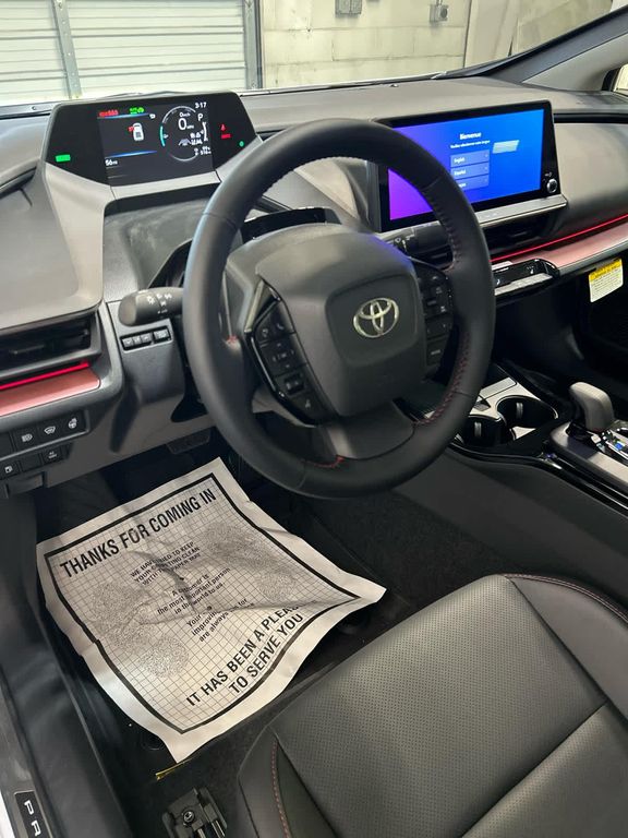 2026 Toyota PRIUS PLUG-IN HYBRID XSE photo 10