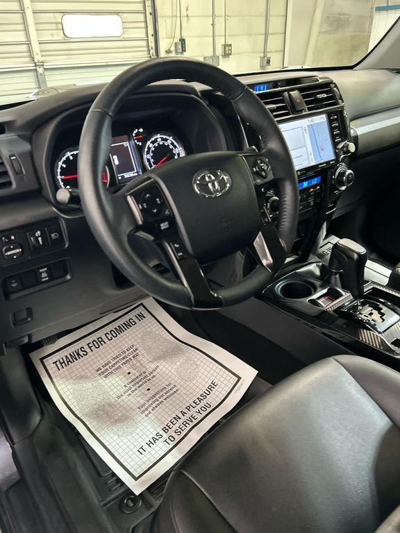 صورة 9 لـ 2021 Toyota 4RUNNER TRD PRO