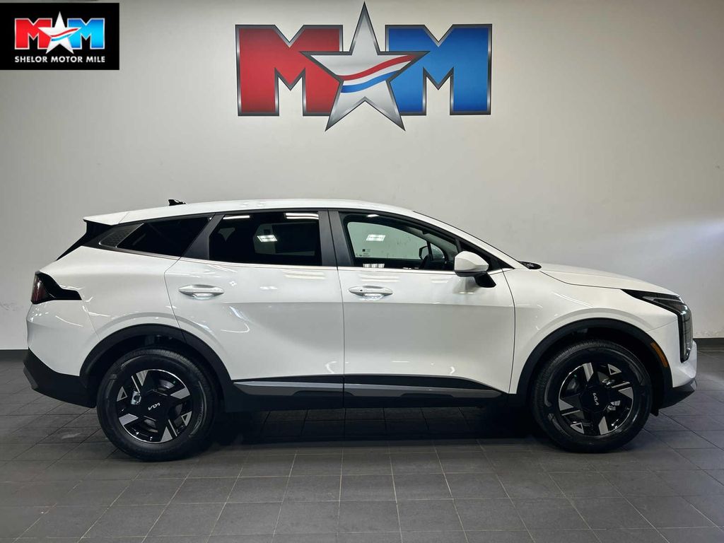 New 2026 Kia Sportage LX