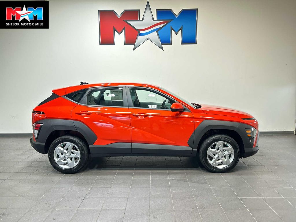 New 2027 Hyundai KONA SE