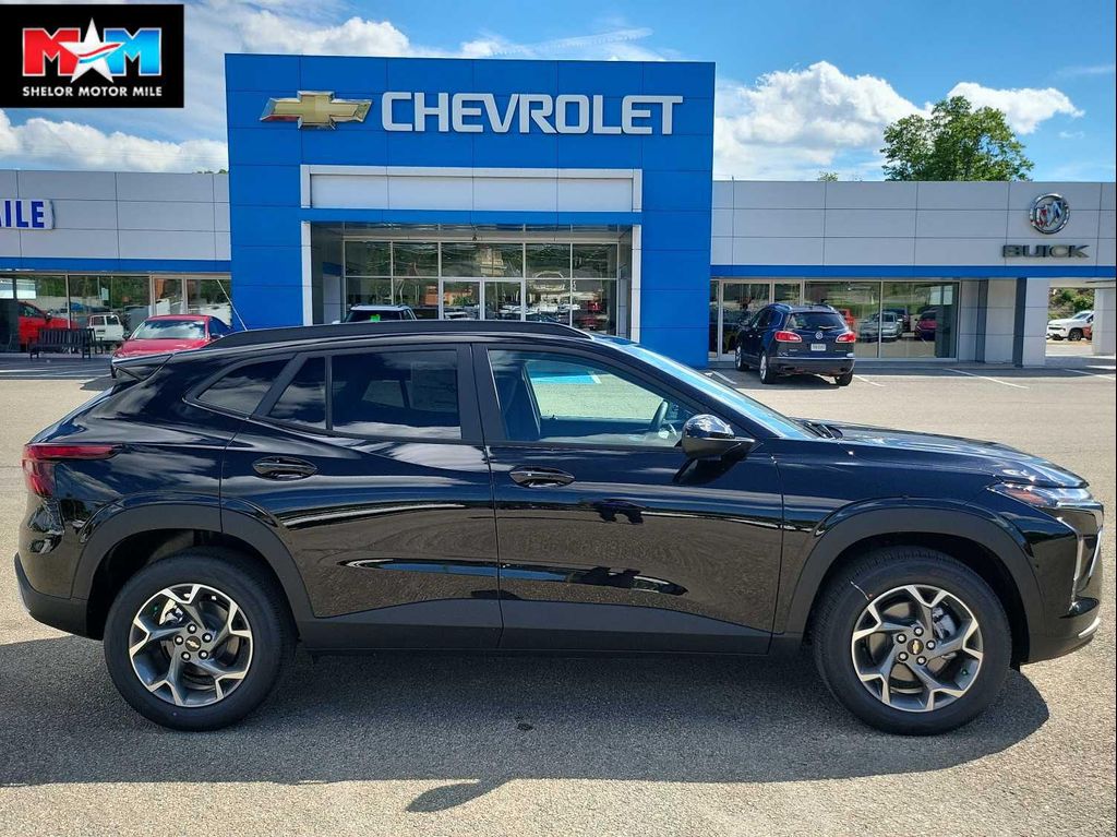 New 2026 Chevrolet Trax LT