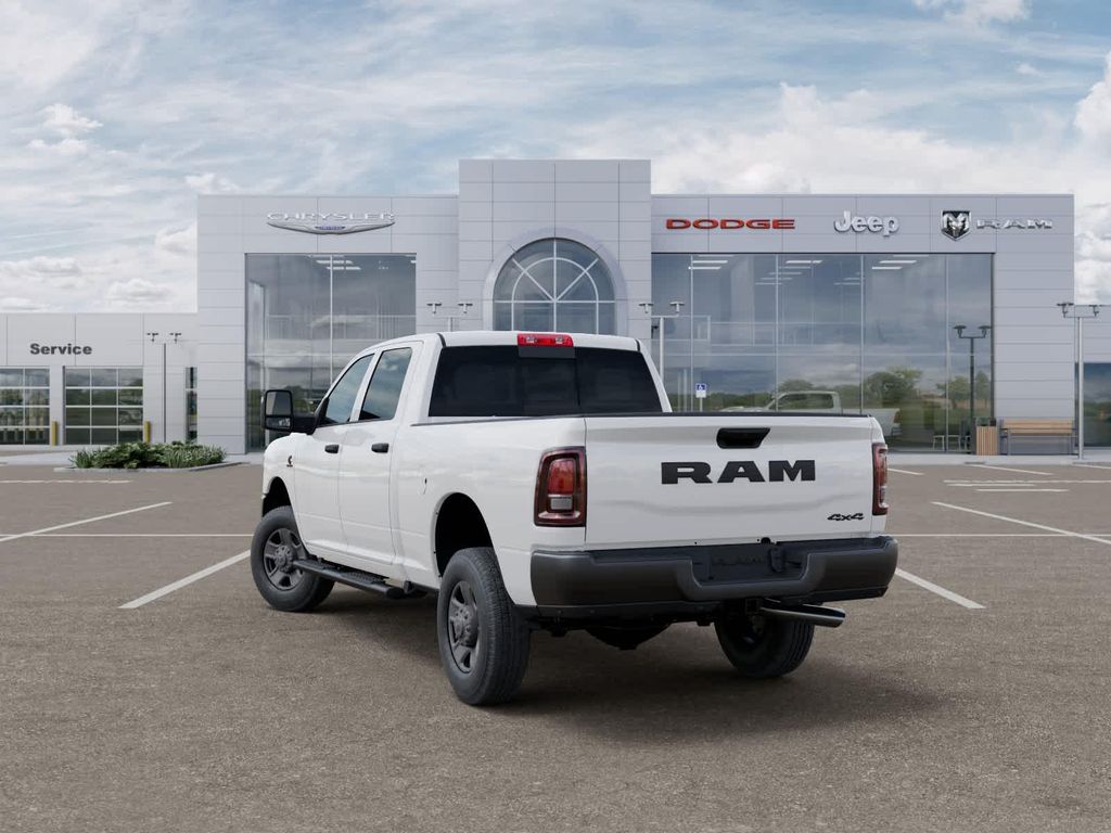 صورة 6 لـ 2026 RAM 2500 TRADESMAN CREW CAB 4X4 6'4' BOX