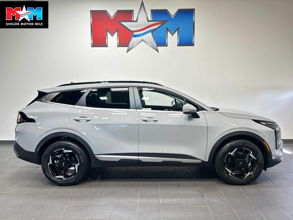 New 2026 Kia Sportage EX