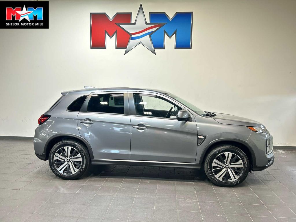 New 2027 Mitsubishi Outlander Sport 2.0 ES