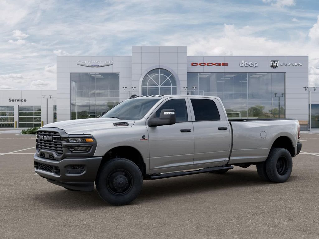 2026 RAM 3500 TRADESMAN CREW CAB 4X4 8' BOX — фото 4