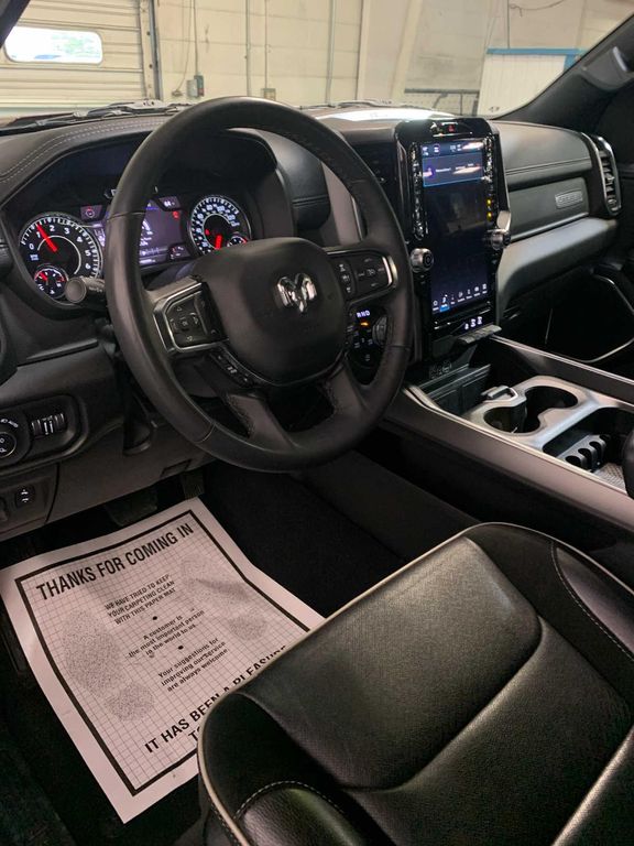 صورة 10 لـ 2025 RAM 1500 LARAMIE