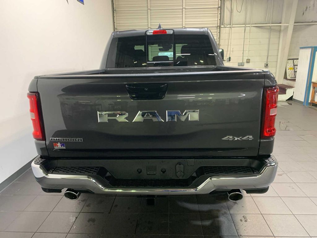 2026 RAM 1500 BIG HORN/LONE STAR — фото 3