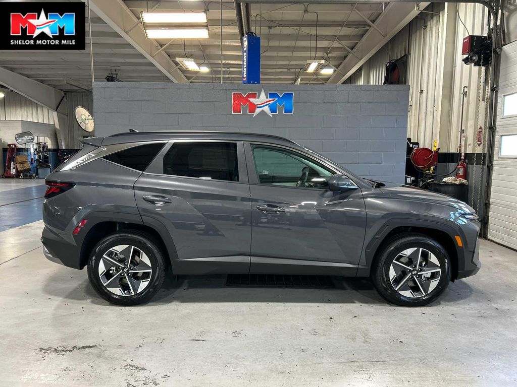 New 2026 Hyundai TUCSON Hybrid SEL