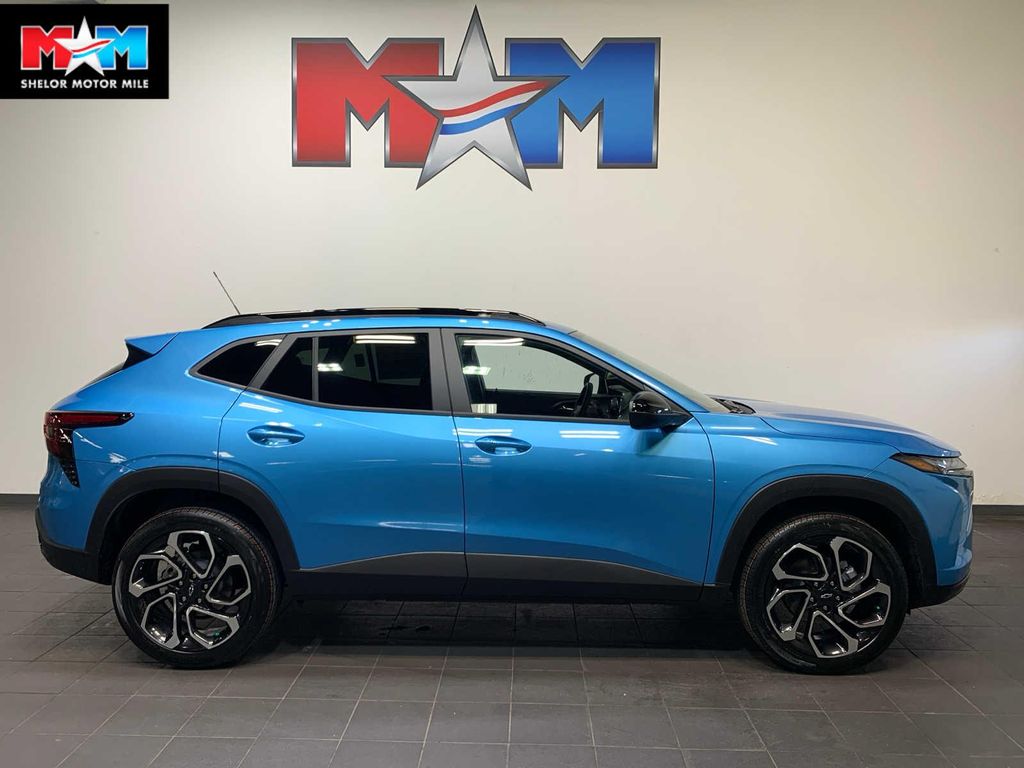 New 2026 Chevrolet Trax FWD 2RS