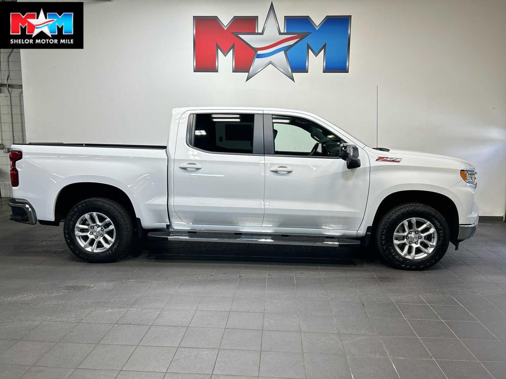 New 2026 Chevrolet Silverado 1500 LT
