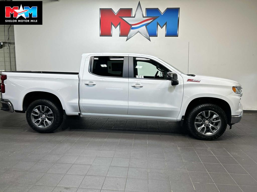 New 2026 Chevrolet Silverado 1500 LT
