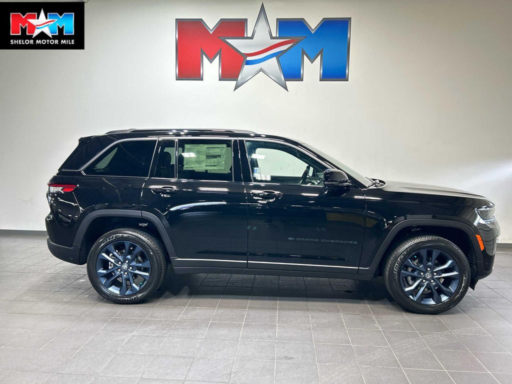 New 2026 Jeep Grand Cherokee 85th Anniversay Edition 4x4
