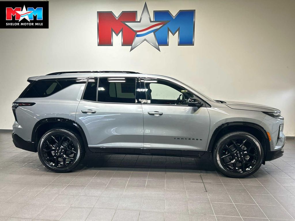 New 2026 Chevrolet Traverse RS
