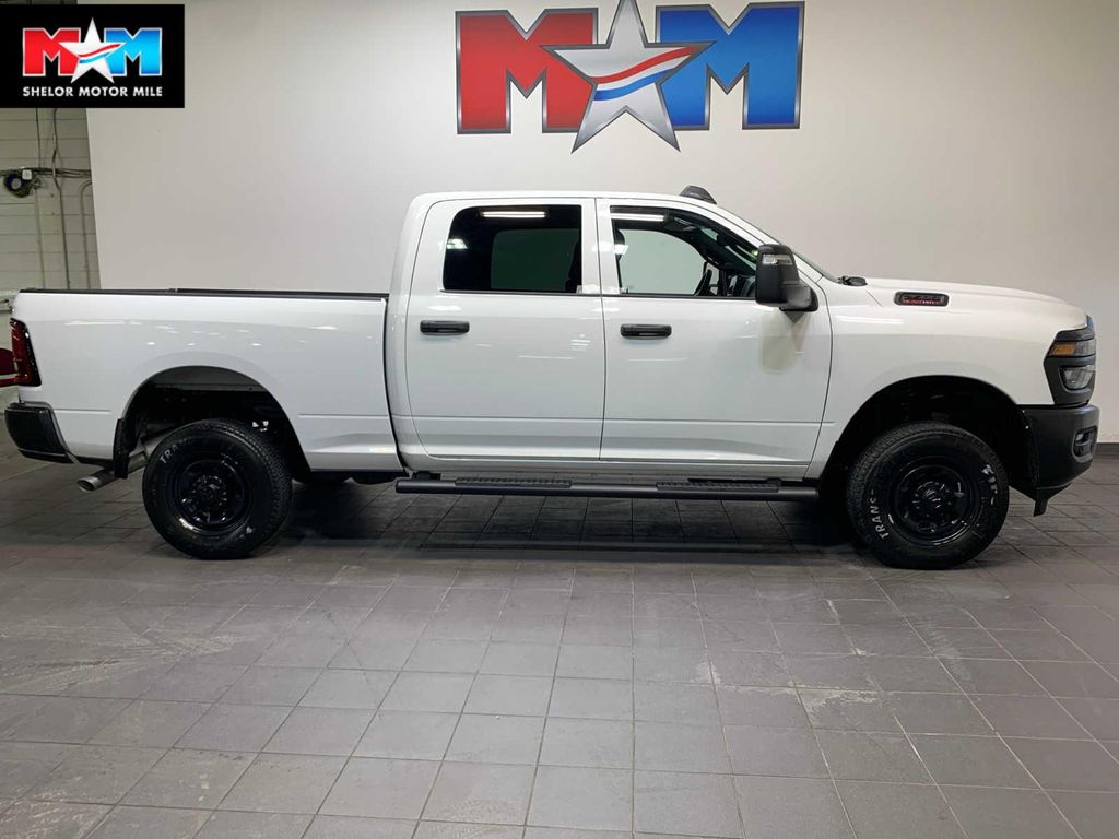 New 2026 RAM 2500 Tradesman Crew Cab 4x4 6'4' Box