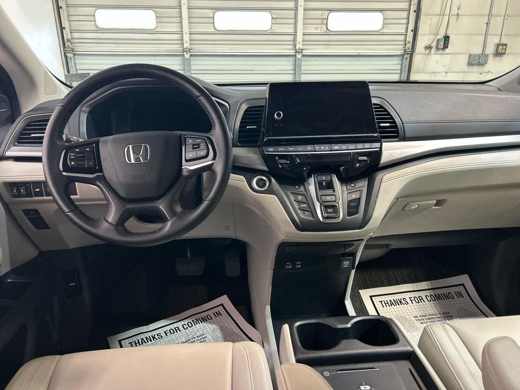 صورة 4 لـ 2025 Honda ODYSSEY EX-L