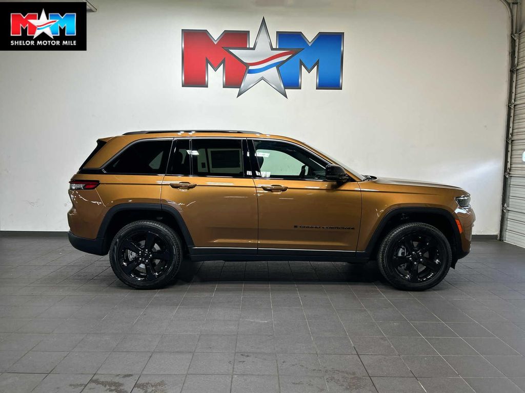 New 2026 Jeep Grand Cherokee Limited