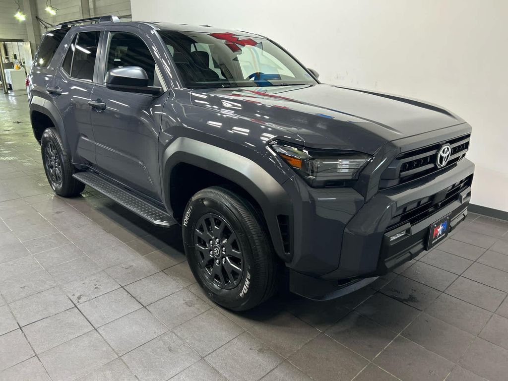 2025 Toyota 4RUNNER SR5 PREMIUM — фото 2