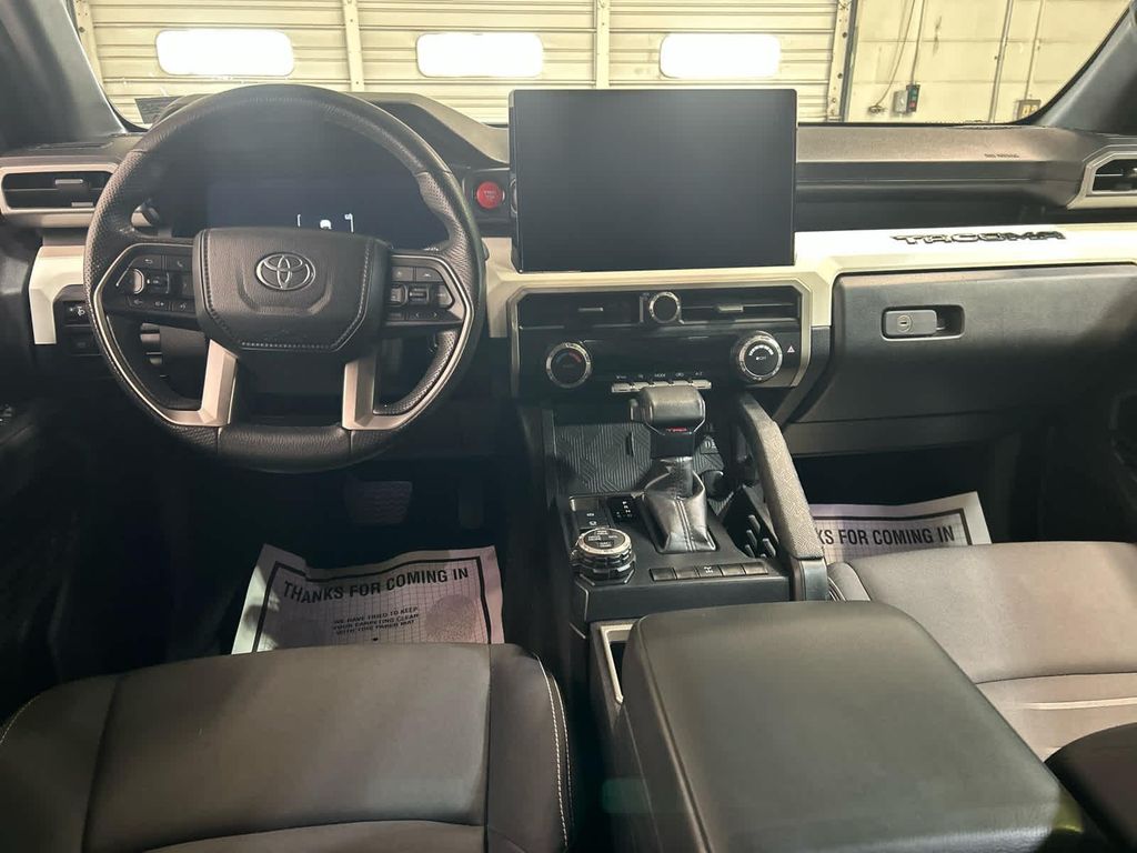 2024 Toyota TACOMA TRD OFF ROAD 照片 4