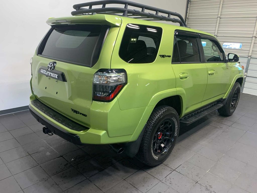 2022 Toyota 4RUNNER TRD PRO — фото 3