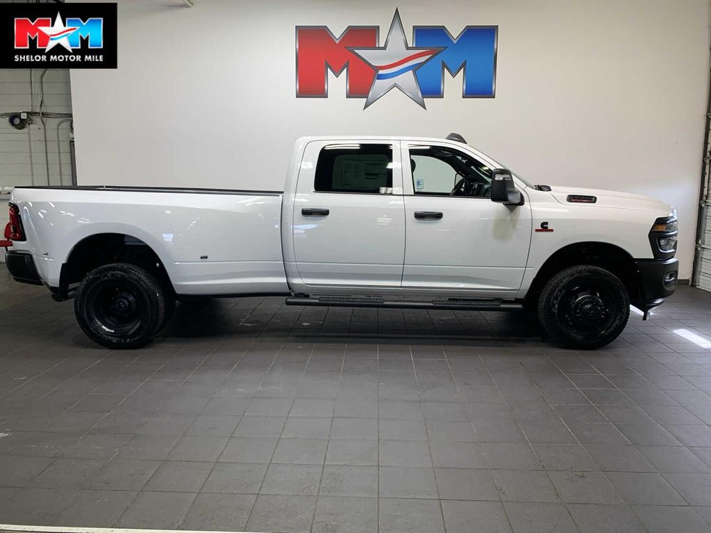 New 2026 RAM 3500 Tradesman Crew Cab 4x4 8' Box