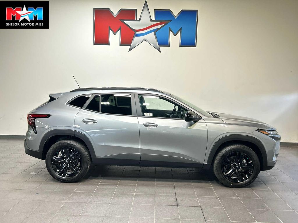 New 2026 Chevrolet Trax FWD ACTIV