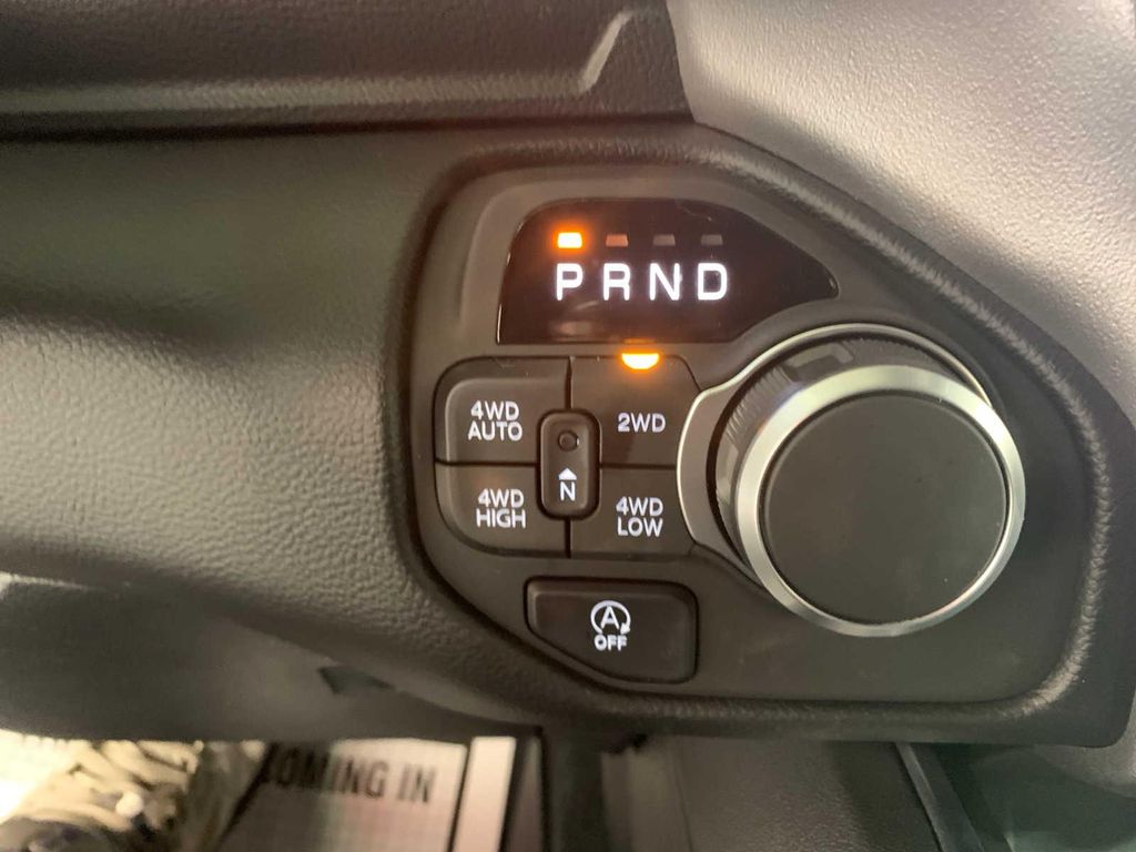 2026 RAM 1500 BIG HORN/LONE STAR — миниатюра 15
