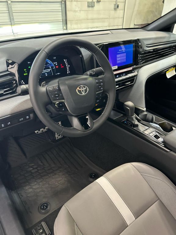 صورة 9 لـ 2026 Toyota CAMRY SE
