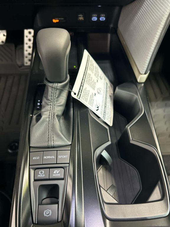 صورة 7 لـ 2026 Toyota CAMRY SE