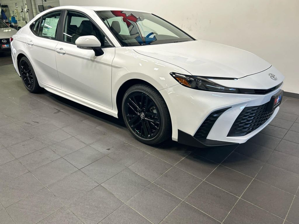 صورة 2 لـ 2026 Toyota CAMRY SE