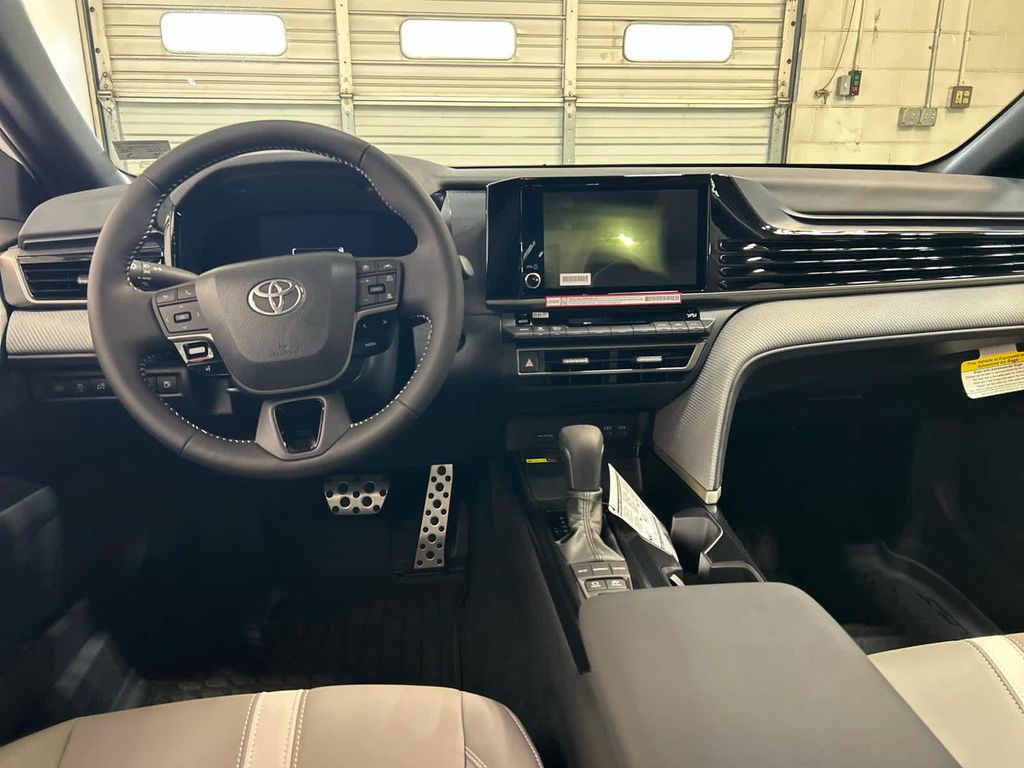 صورة 4 لـ 2026 Toyota CAMRY SE