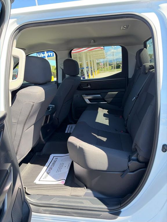 صورة مصغرة 29 لـ 2024 Toyota TUNDRA SR5