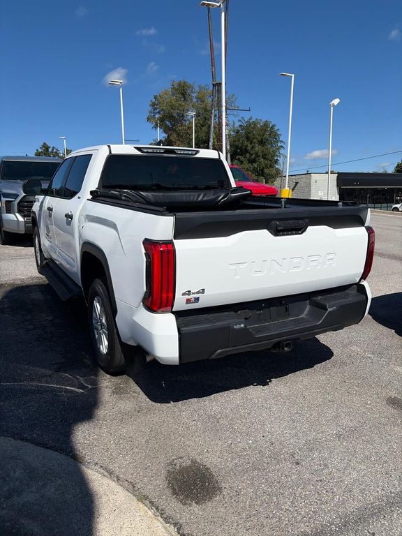 صورة مصغرة 15 لـ 2024 Toyota TUNDRA SR5