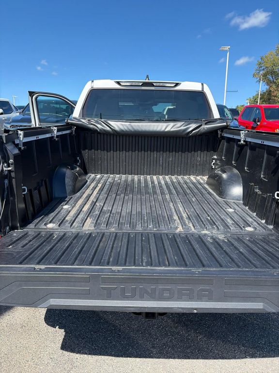 صورة مصغرة 32 لـ 2024 Toyota TUNDRA SR5
