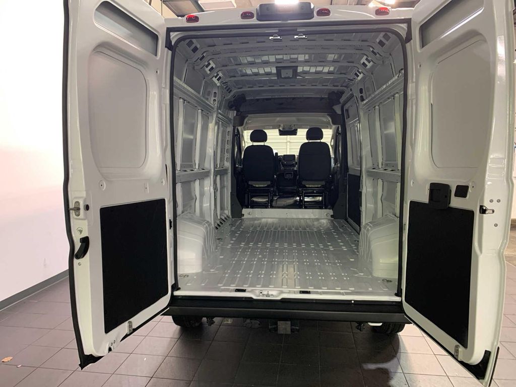 2026 RAM PROMASTER 2500 TRADESMAN — фото 5