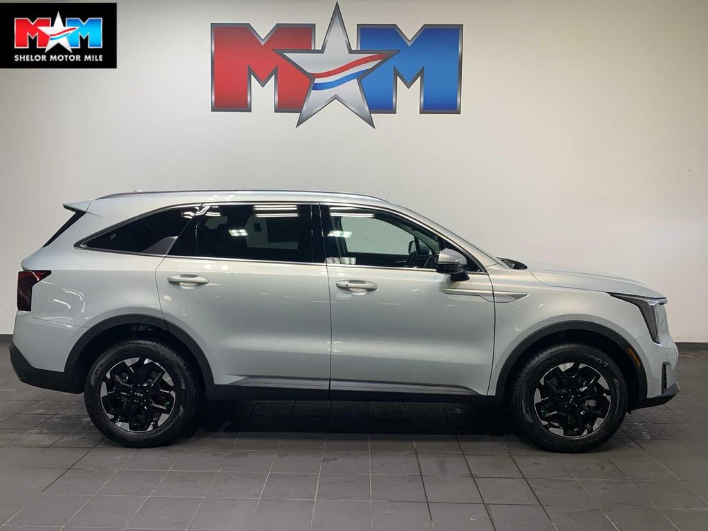 New 2026 Kia Sorento S