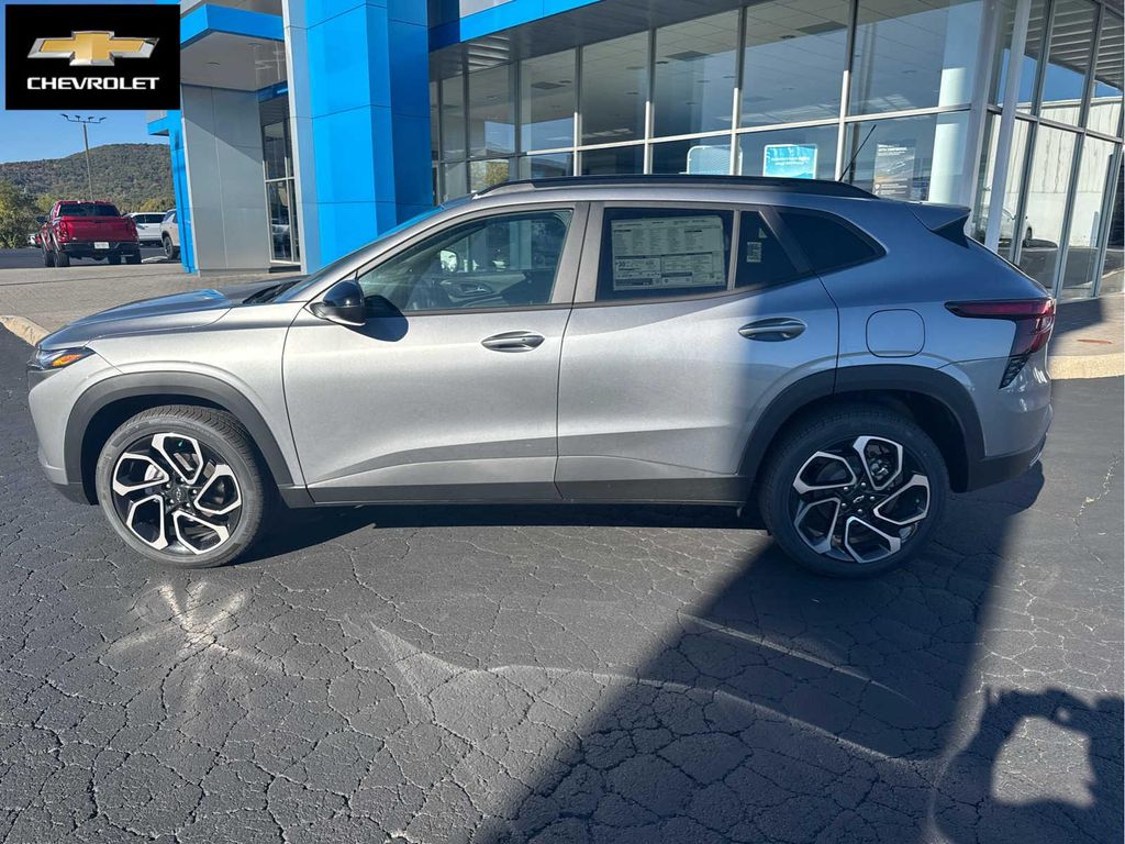 New 2026 Chevrolet Trax FWD 2RS
