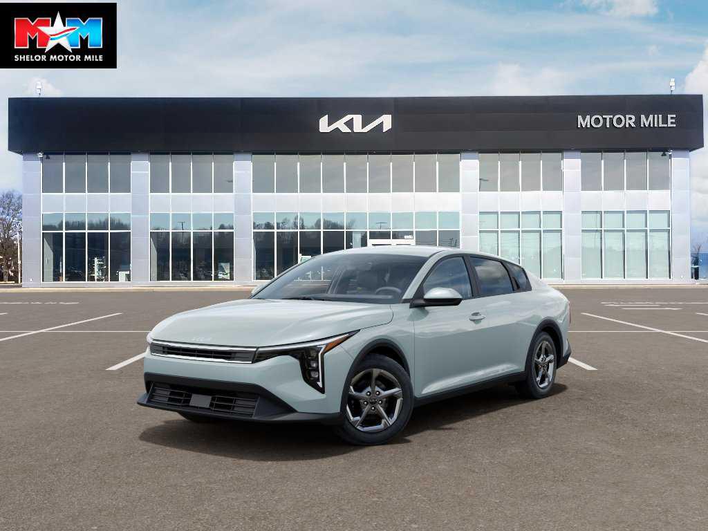 New 2026 Kia K4 LXS