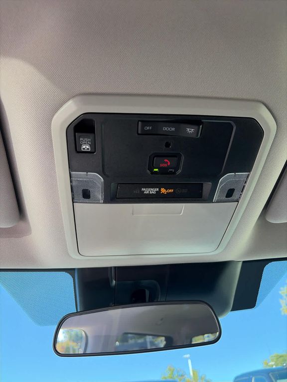 صورة مصغرة 28 لـ 2024 Toyota TUNDRA SR5