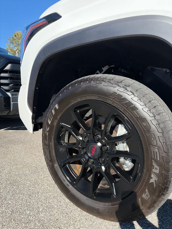 صورة مصغرة 19 لـ 2024 Toyota TUNDRA SR5