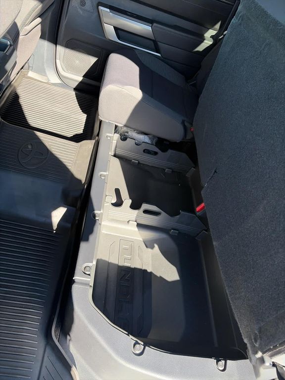 صورة مصغرة 30 لـ 2024 Toyota TUNDRA SR5