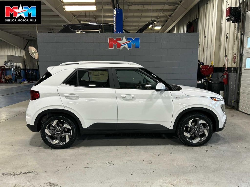 New 2026 Hyundai VENUE SEL