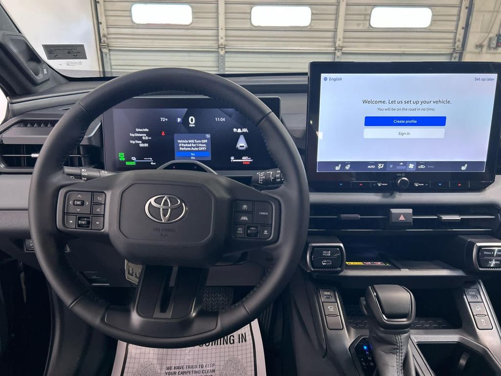 2026 Toyota RAV4 PLUG-IN HYBRID SE — фото 9