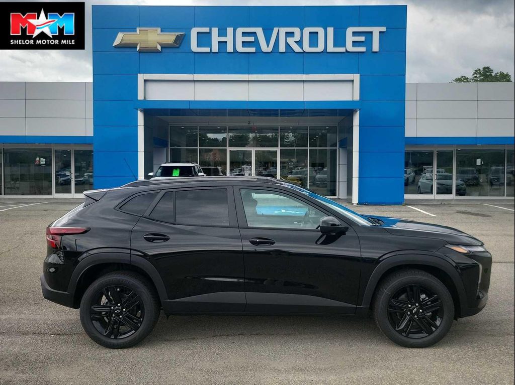 New 2026 Chevrolet Trax FWD ACTIV