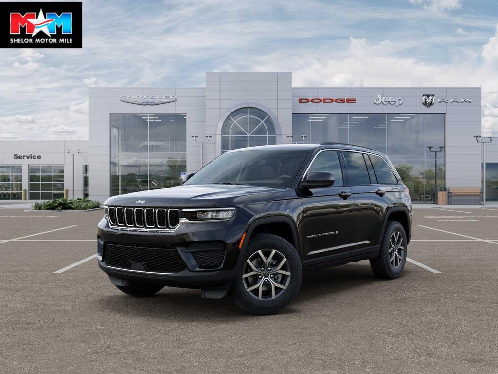 New 2027 Jeep Grand Cherokee Laredo