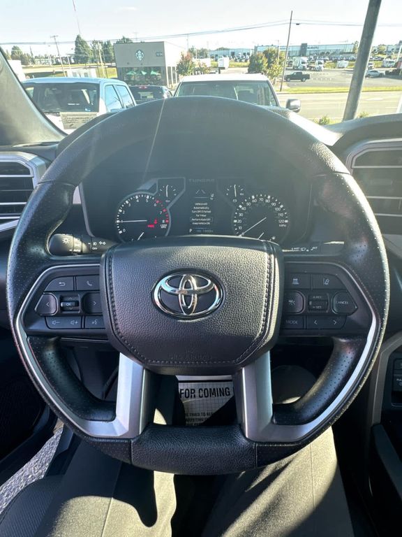 2025 Toyota TUNDRA SR5 缩略图 23