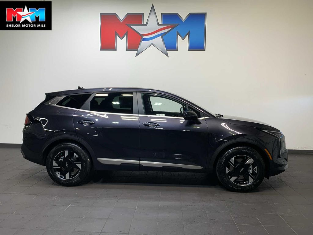 New 2026 Kia Sportage LX
