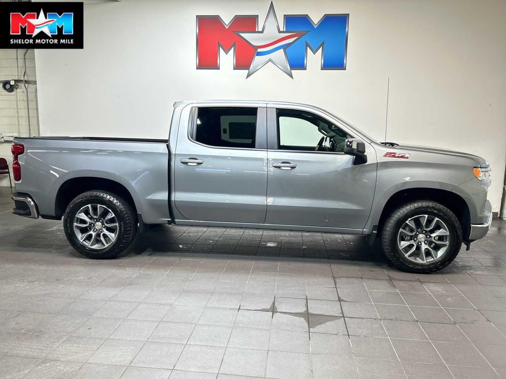 New 2026 Chevrolet Silverado 1500 LT